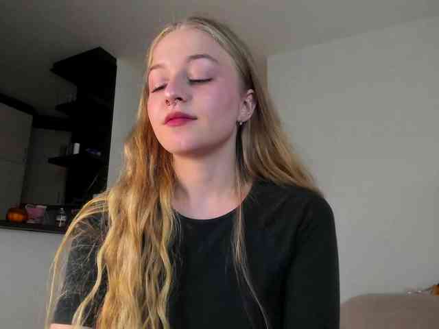 MiaMeowa webcam