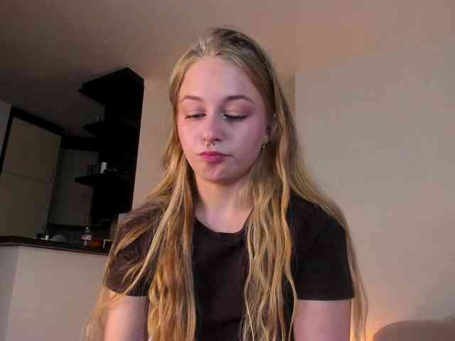 MiaMeowa webcam