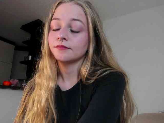 MiaMeowa webcam