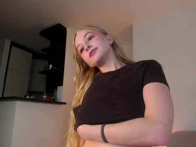 MiaMeowa webcam