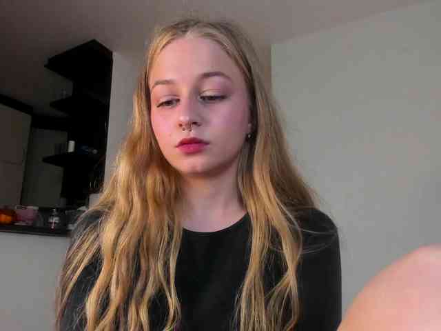 MiaMeowa webcam