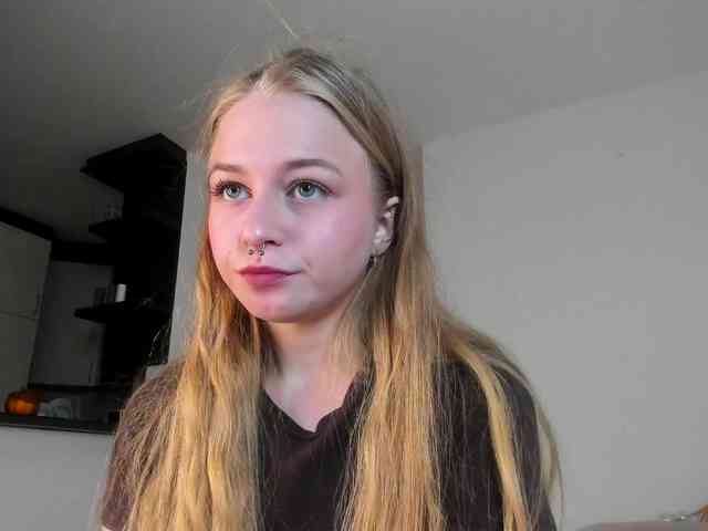 MiaMeowa webcam