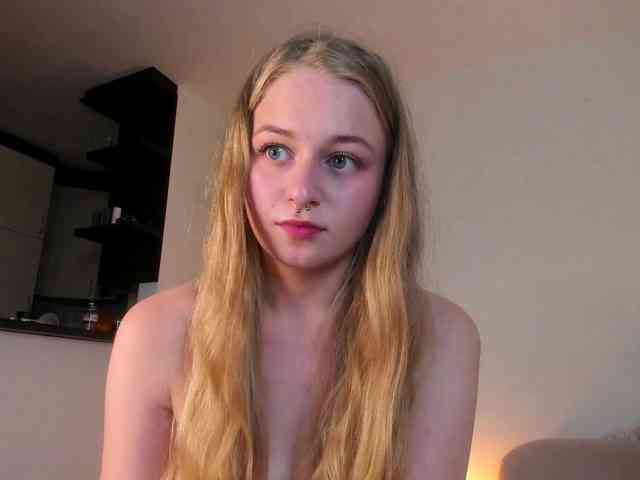 MiaMeowa webcam