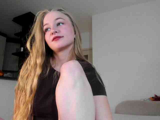 MiaMeowa webcam