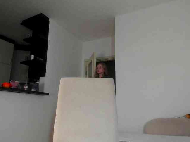 MiaMeowa webcam