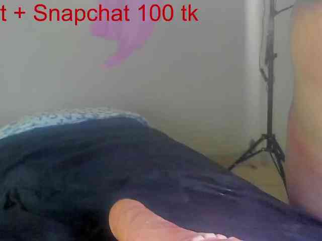 Squirtle-Girl webcam