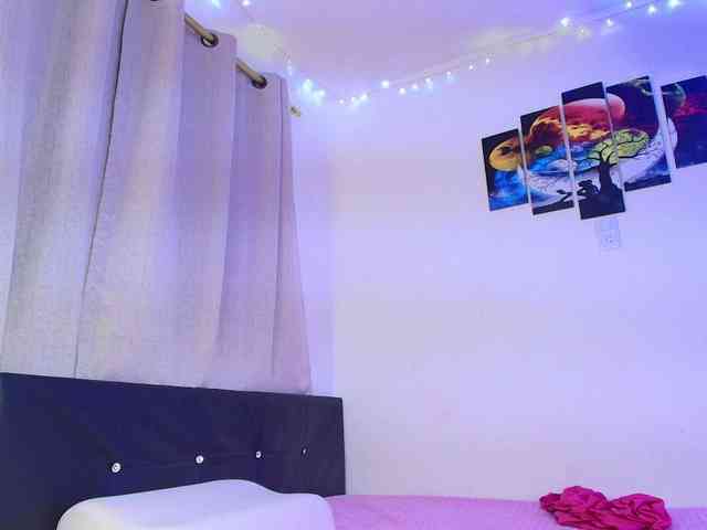 lazzy-blake webcam