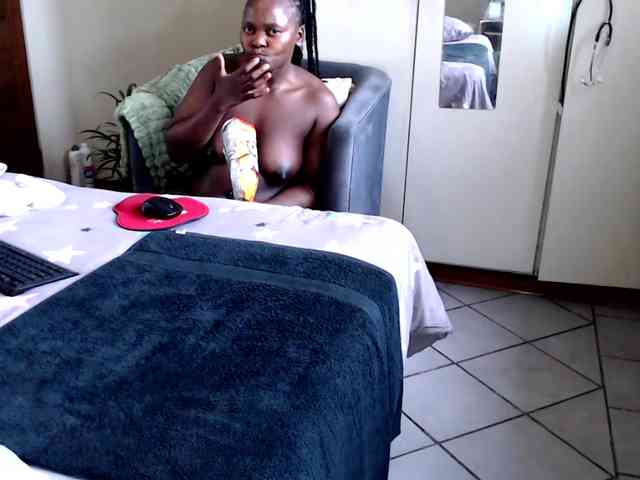 FitBlair66 webcam