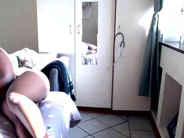 FitBlair66 webcam