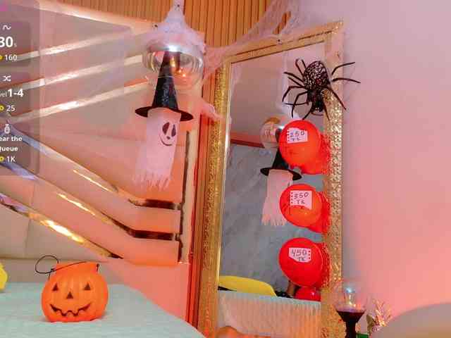 Sexyladyandhot webcam