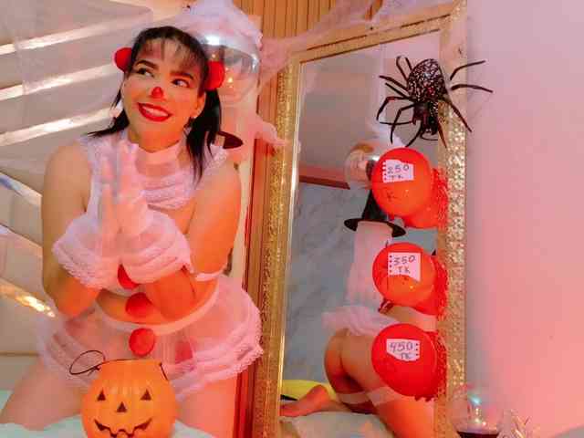 Sexyladyandhot webcam