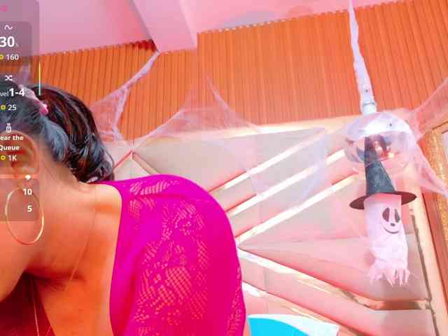 Sexyladyandhot webcam