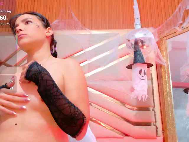 Sexyladyandhot webcam