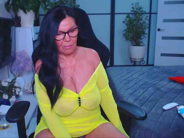 xMatureDesire webcam
