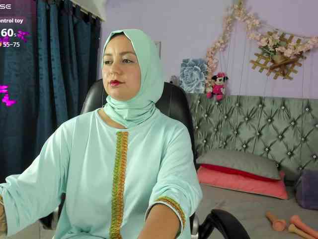 BadraSaadi webcam
