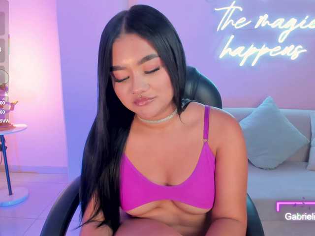 GabriellaLee webcam