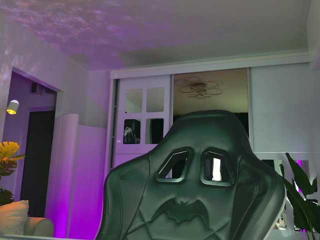Entrez le videochat erotique avec le
modèle Ivybelle Ivybelle