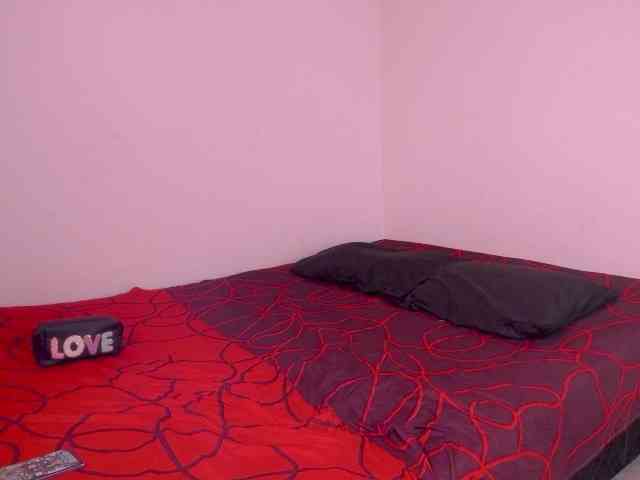 isabella_tasty webcam