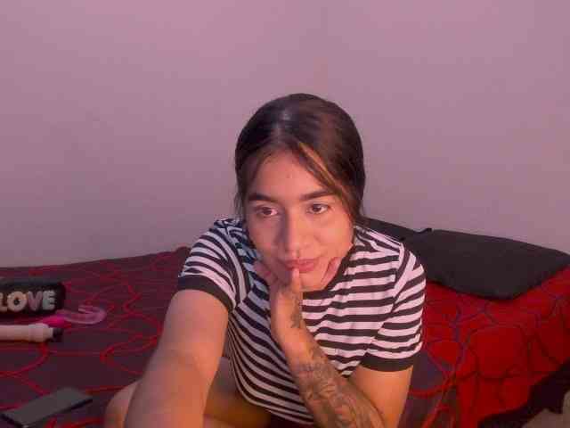 isabella_tasty webcam