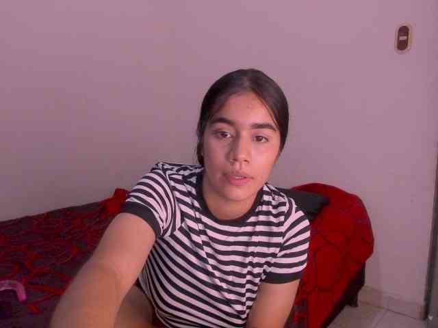 isabella_tasty webcam