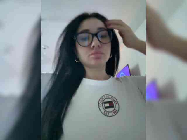 IvyNoirr webcam