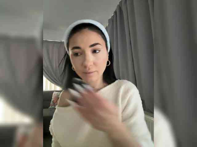 IvyNoirr webcam