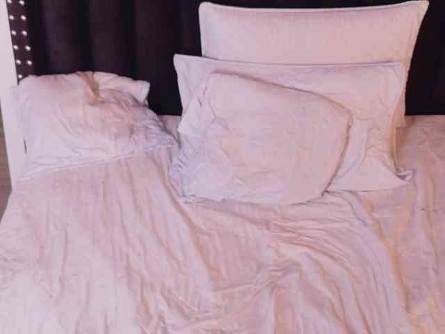 Hotlatinateacher webcam