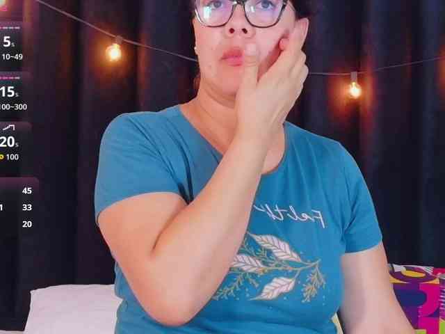 Hotlatinateacher webcam