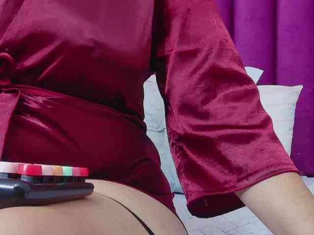 Hotlatinateacher webcam