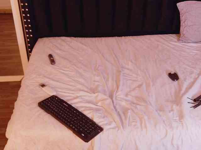 Hotlatinateacher webcam