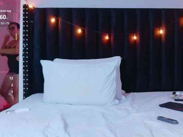 Hotlatinateacher webcam