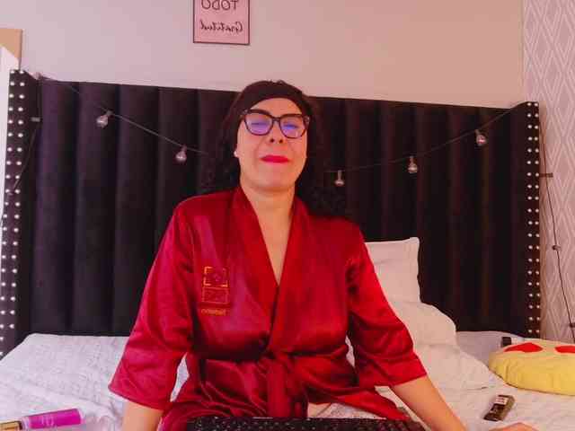 Hotlatinateacher webcam