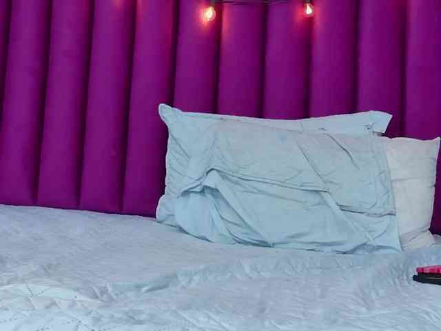 Hotlatinateacher webcam