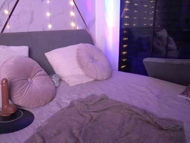 JayJayPink webcam