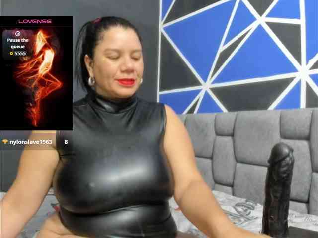 MATURE-ANIKA webcam
