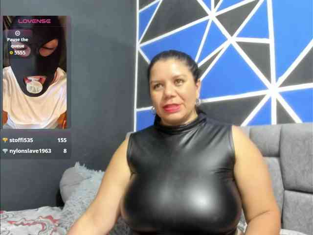 MATURE-ANIKA webcam