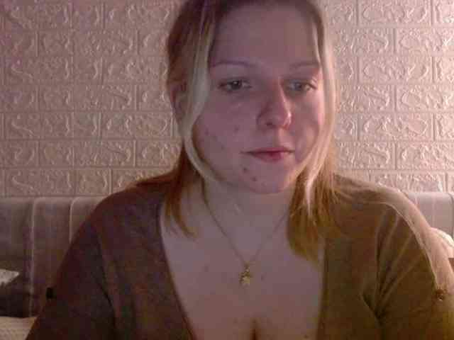 BritneyBlond webcam