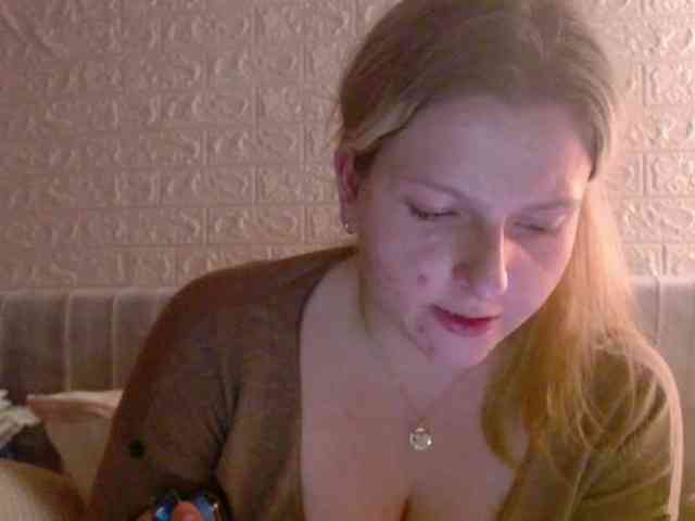 BritneyBlond webcam