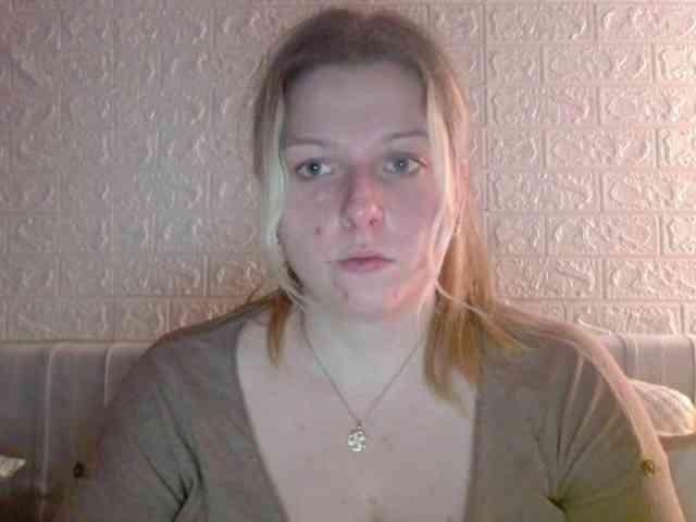 BritneyBlond webcam