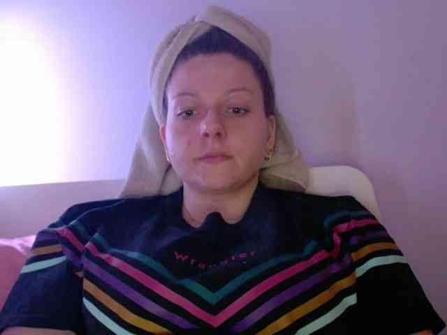 BritneyBlond webcam