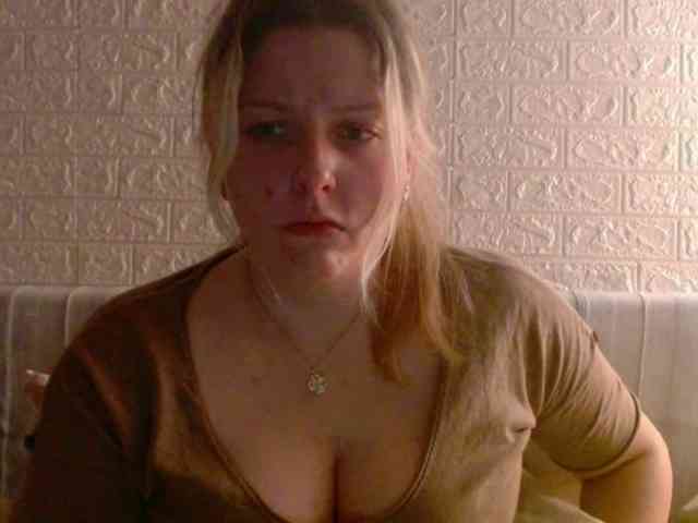 BritneyBlond webcam