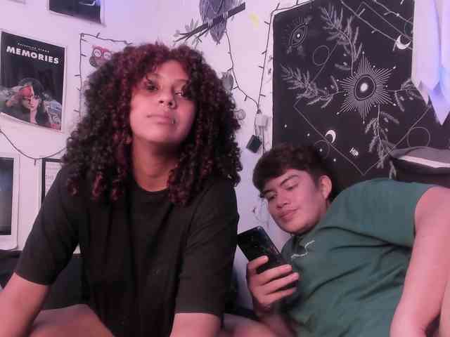 HotHoneyChile webcam