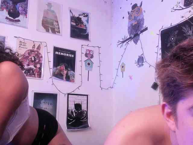 HotHoneyChile webcam