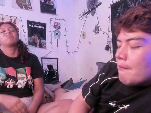 HotHoneyChile webcam