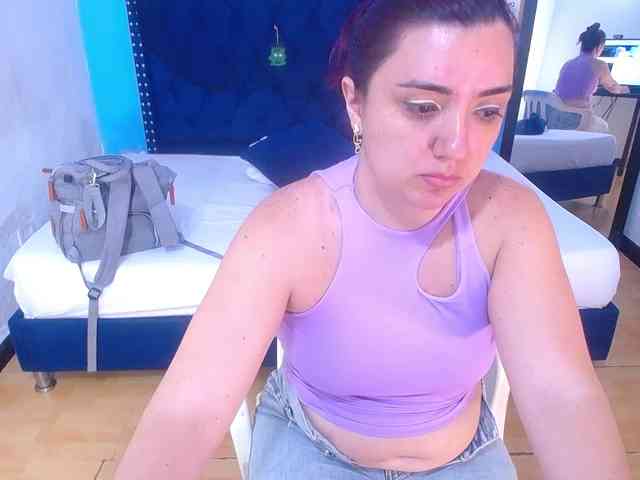 kinky-redhead18 webcam