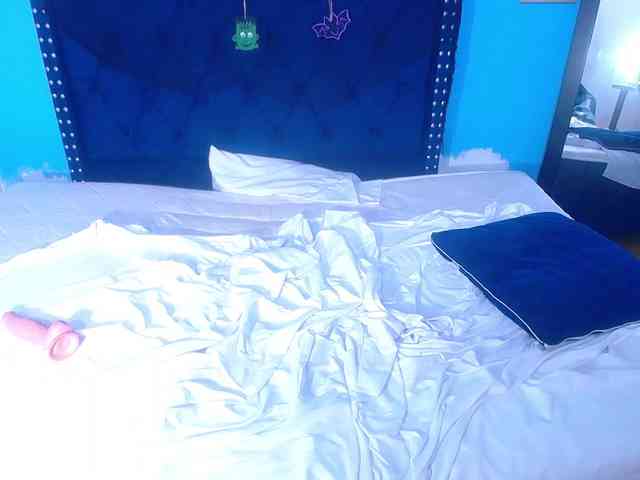 kinky-redhead18 webcam