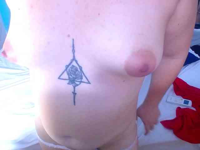 kinky-redhead18 webcam