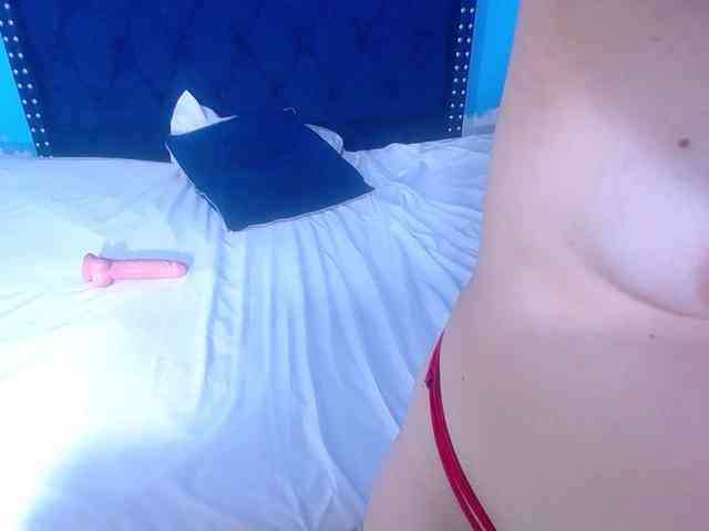 kinky-redhead18 webcam