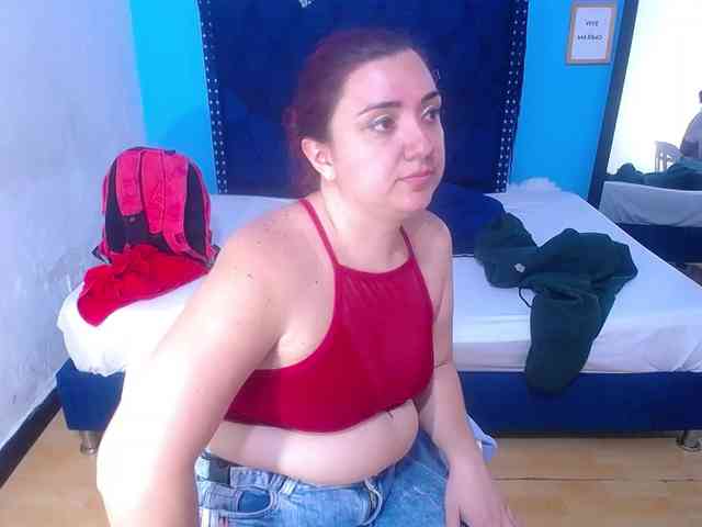 kinky-redhead18 webcam