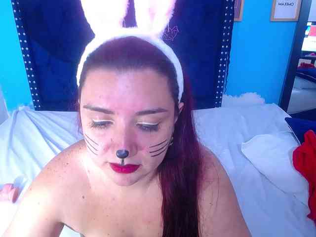 kinky-redhead18 webcam